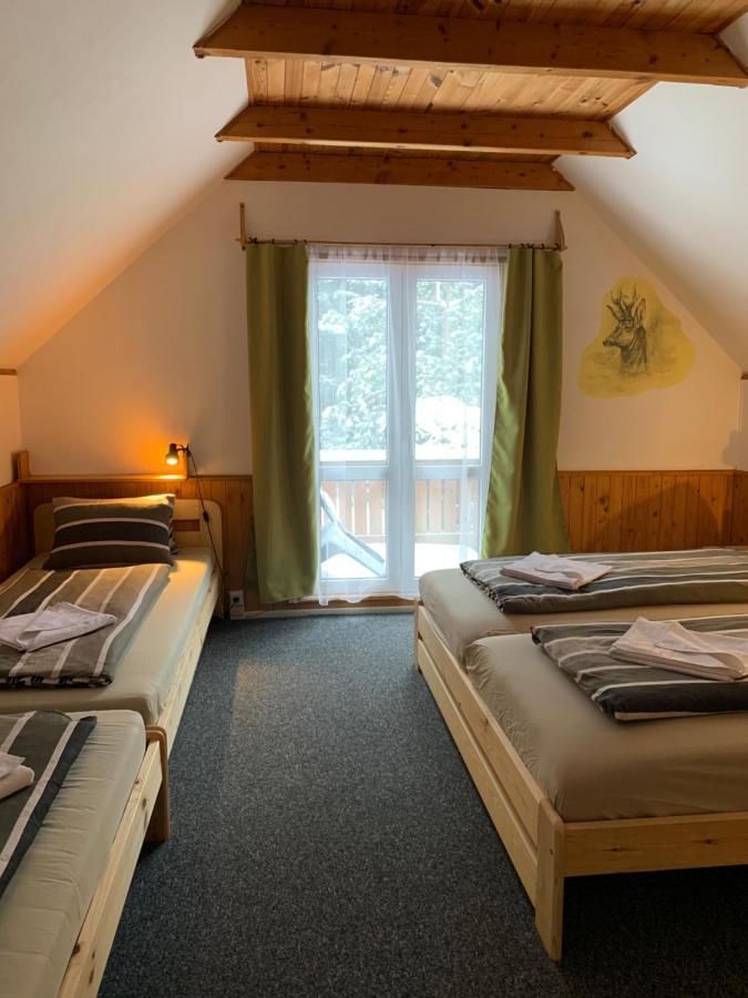 Chata Jezevec Hojsova Stráz Exterior foto